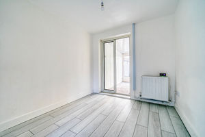 Photo 14- click for photo gallery